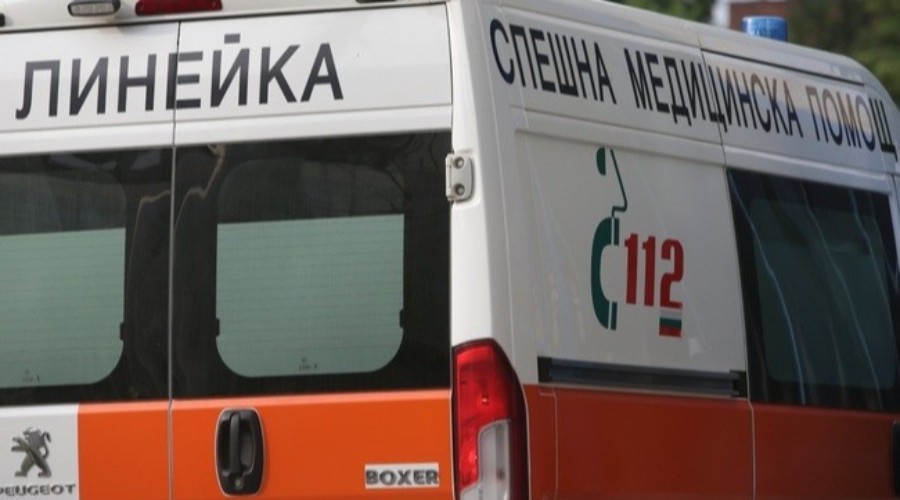 Мъж с опасност за живота след като брат му го намушква с нож в Старозагорско